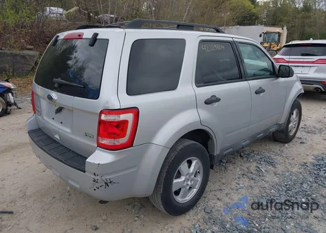 2010 Ford Escape Xlt from USA, damaged, VIN 1FMCU9DG3AKA70669